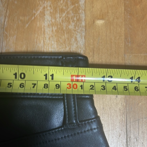 NWT Abercrombie and Fitch vegan leather pants - Picture 9 of 11
